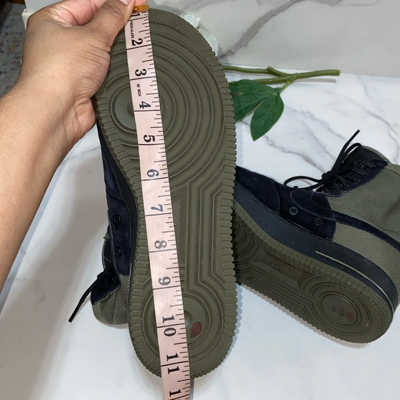 Nike Men's Sf Air Force 1 Black / Medium Olive Sneaker/Boot size 9 - Picture 16 of 17